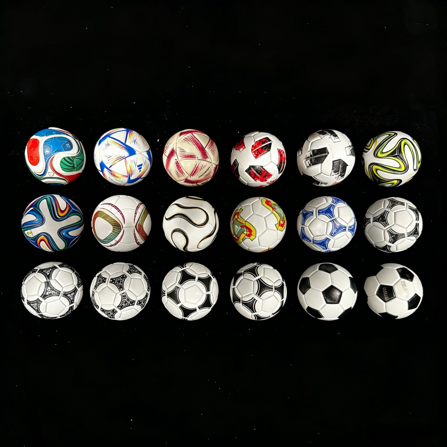𝐎𝐟𝐟𝐢𝐜𝐢𝐚𝐥 𝐁𝐫𝐚𝐧𝐝 𝐒𝐭𝐨𝐫𝐞 | VORAID®🏆2026 World Cup Sale -🔥Handcrafted Mini Soccer Ball Collection (1970–2026)
